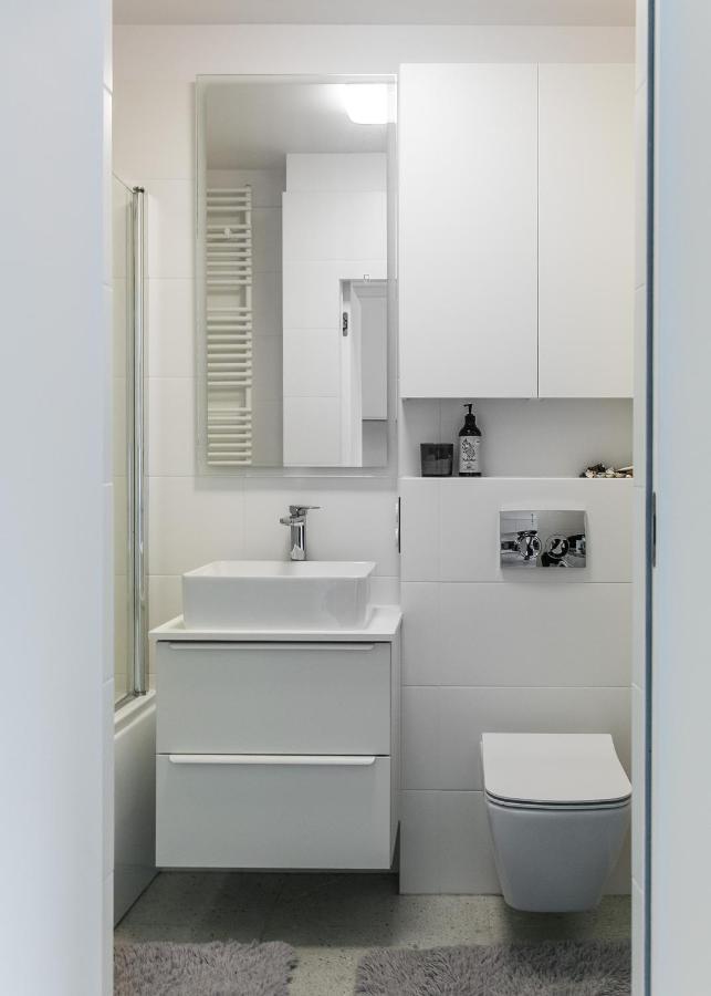 Tree&Lake Apartament Warszawa Ząbki Exterior foto